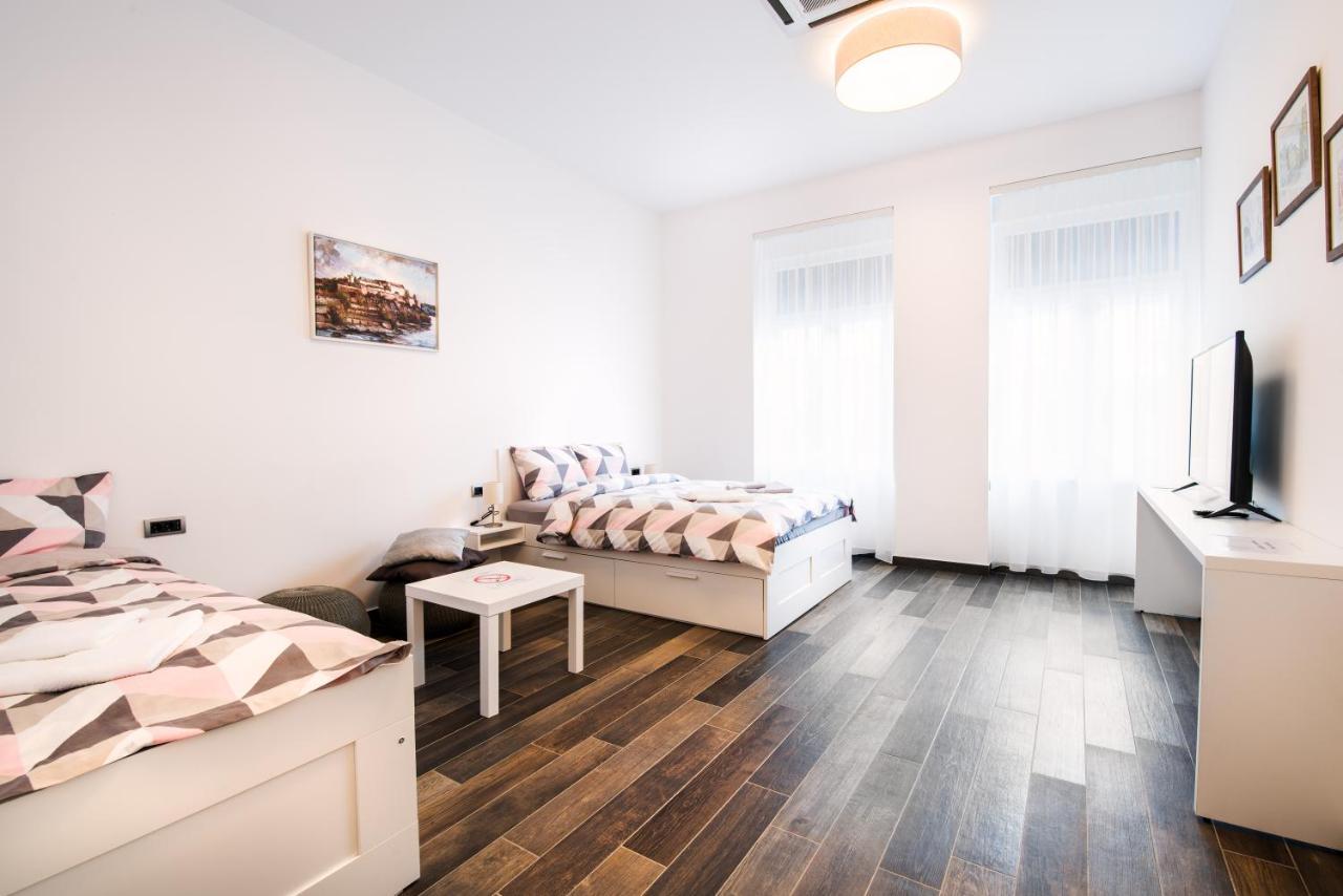 Apartmani Sterija Novi Sad Bagian luar foto