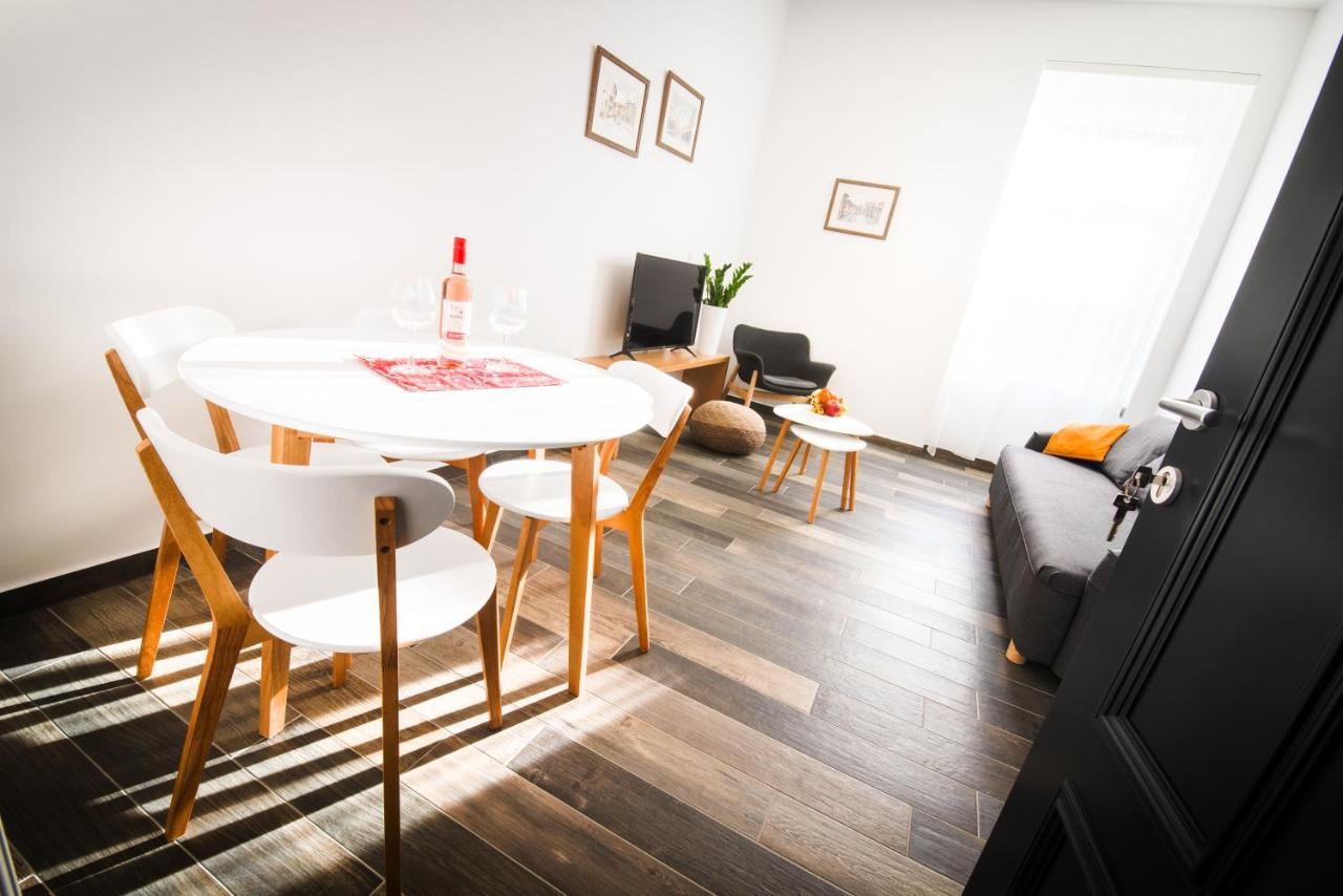 Apartmani Sterija Novi Sad Bagian luar foto