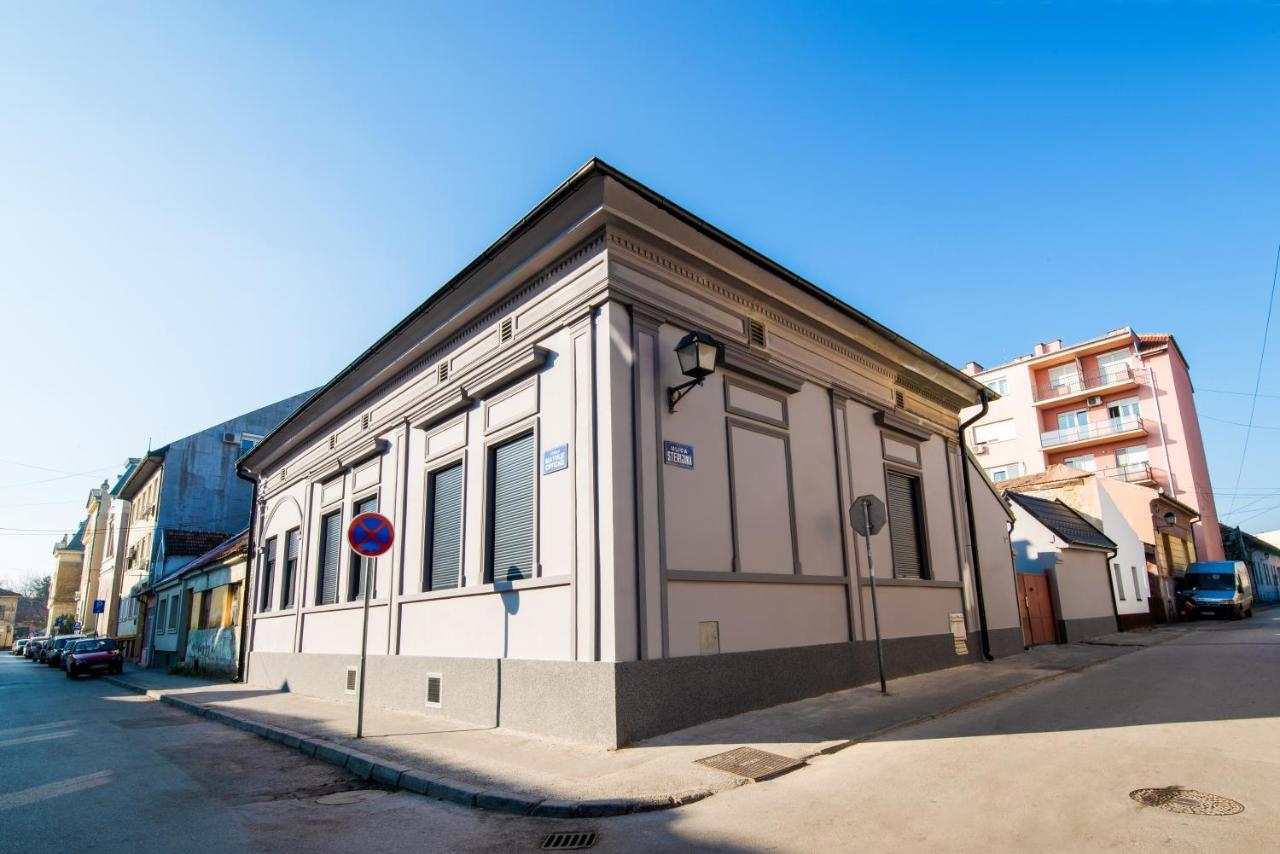 Apartmani Sterija Novi Sad Bagian luar foto