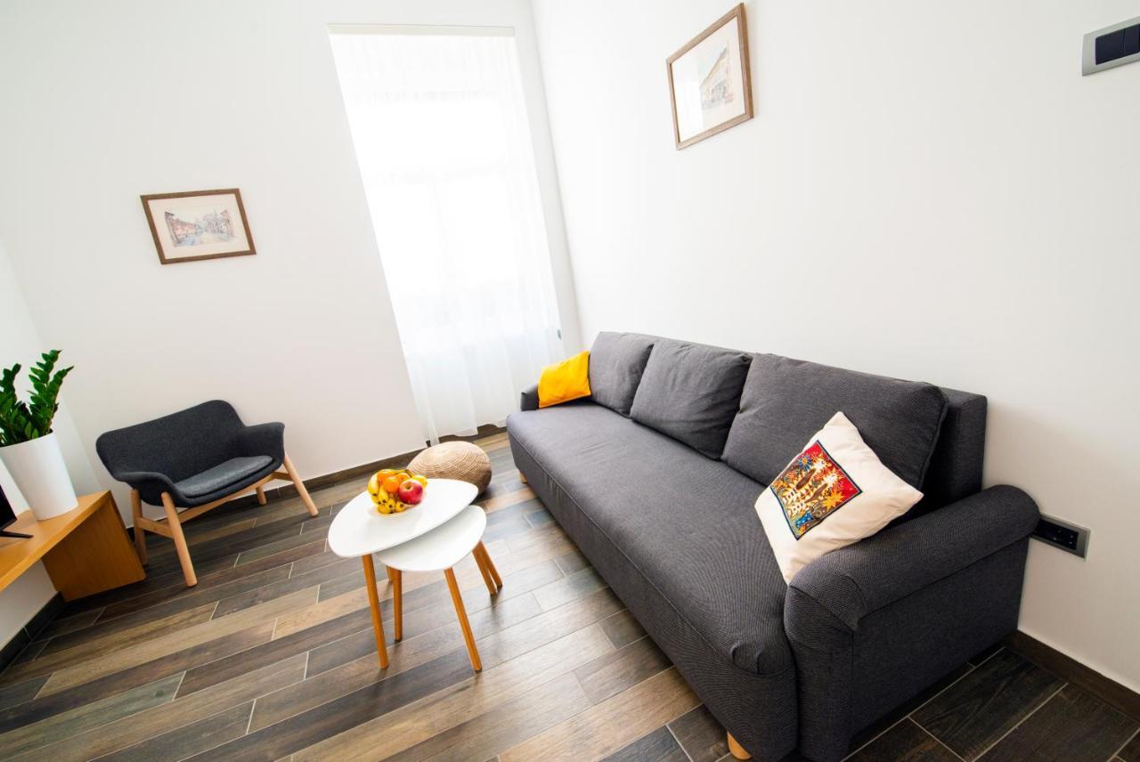 Apartmani Sterija Novi Sad Bagian luar foto
